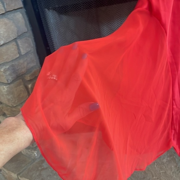 NWOT 2 piece Indulgence red nightgown with matching robe. Size medium. - Picture 7 of 13